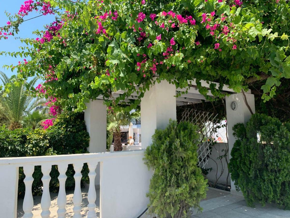 White Palace Studios Faliraki Exterior foto